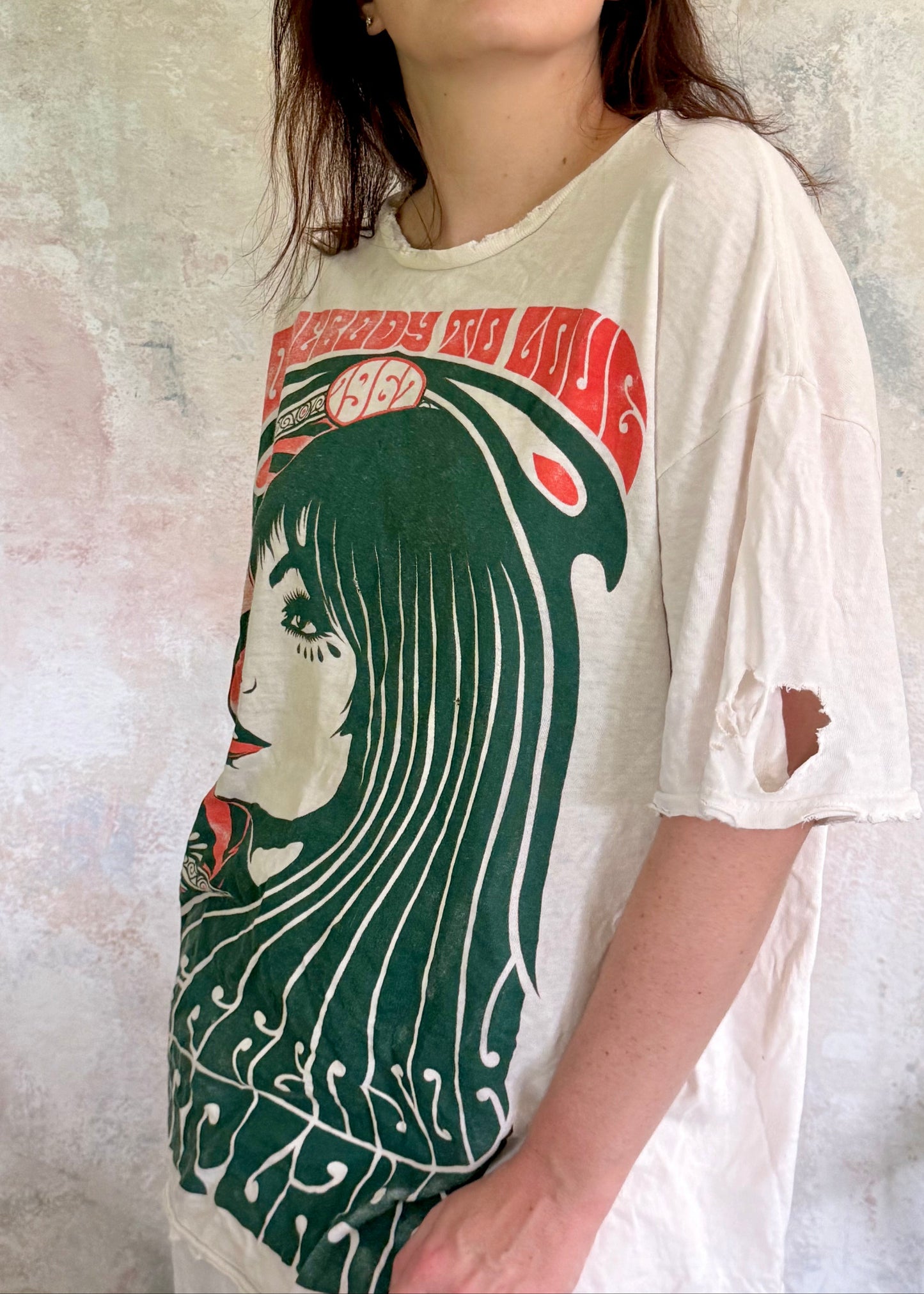 x SOLD x Top 1970s Jefferson Airplane Band Tee