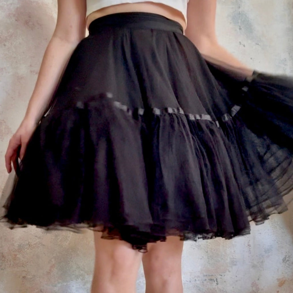 x SOLD x Skirt Vintage Black Tutu