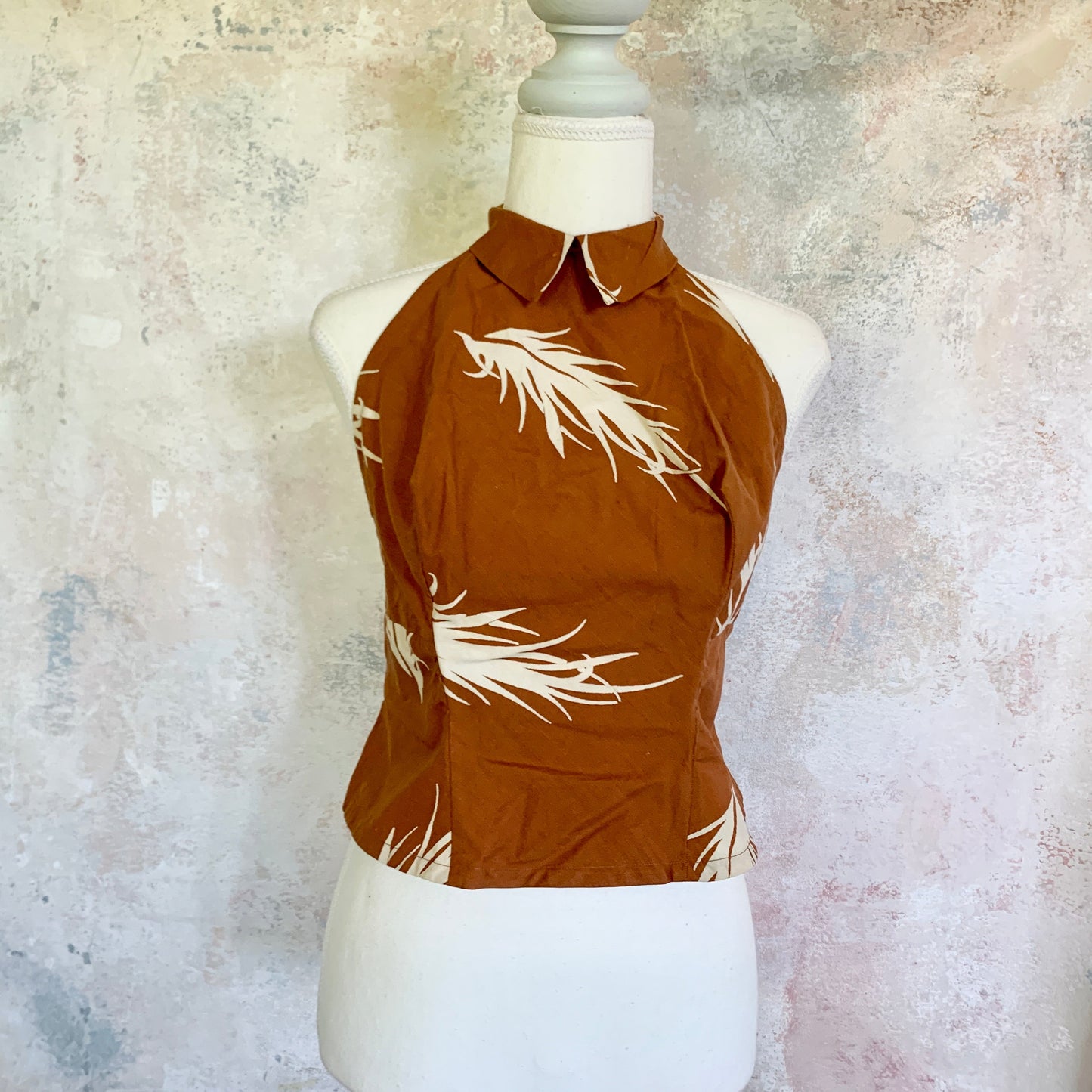 x SOLD x Top 1930s French Linen Halter