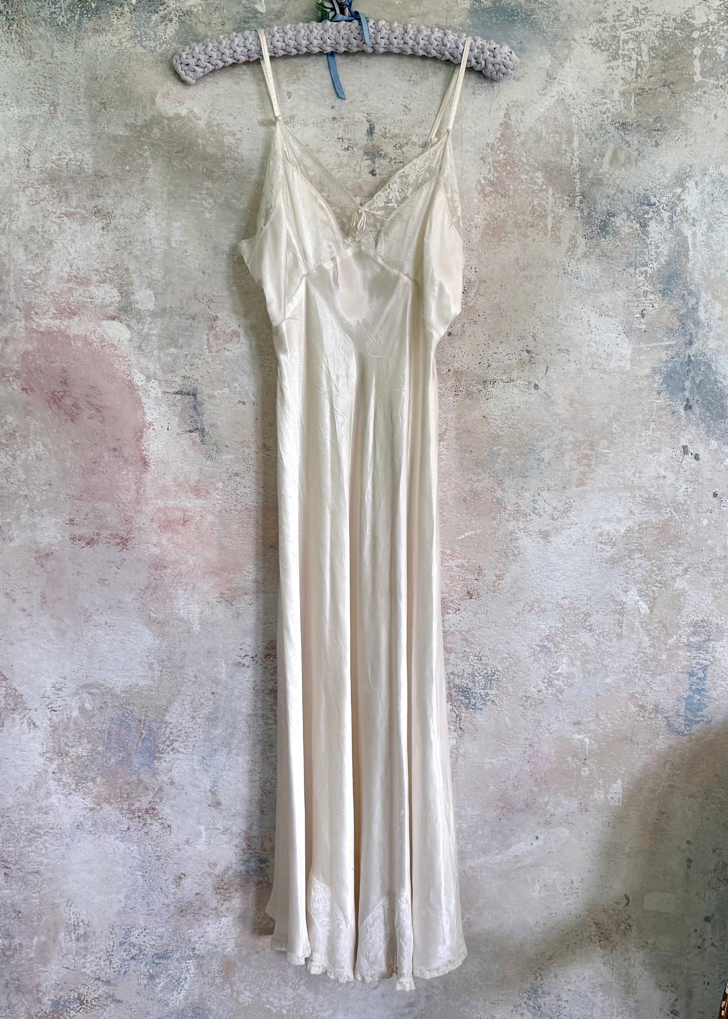 x SOLD x Dress 1920s Antique Silk Bridal Slip