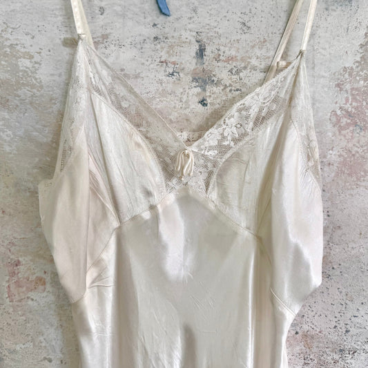 x SOLD x Dress 1920s Antique Silk Bridal Slip