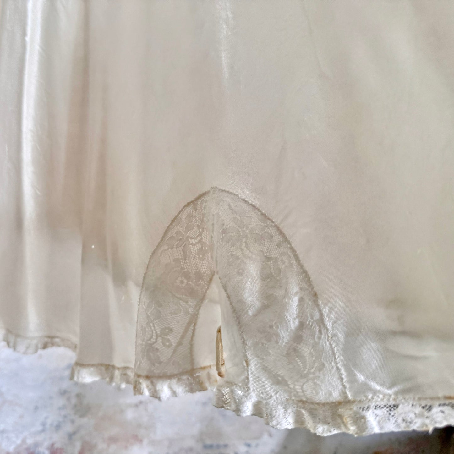 x SOLD x Dress 1920s Antique Silk Bridal Slip