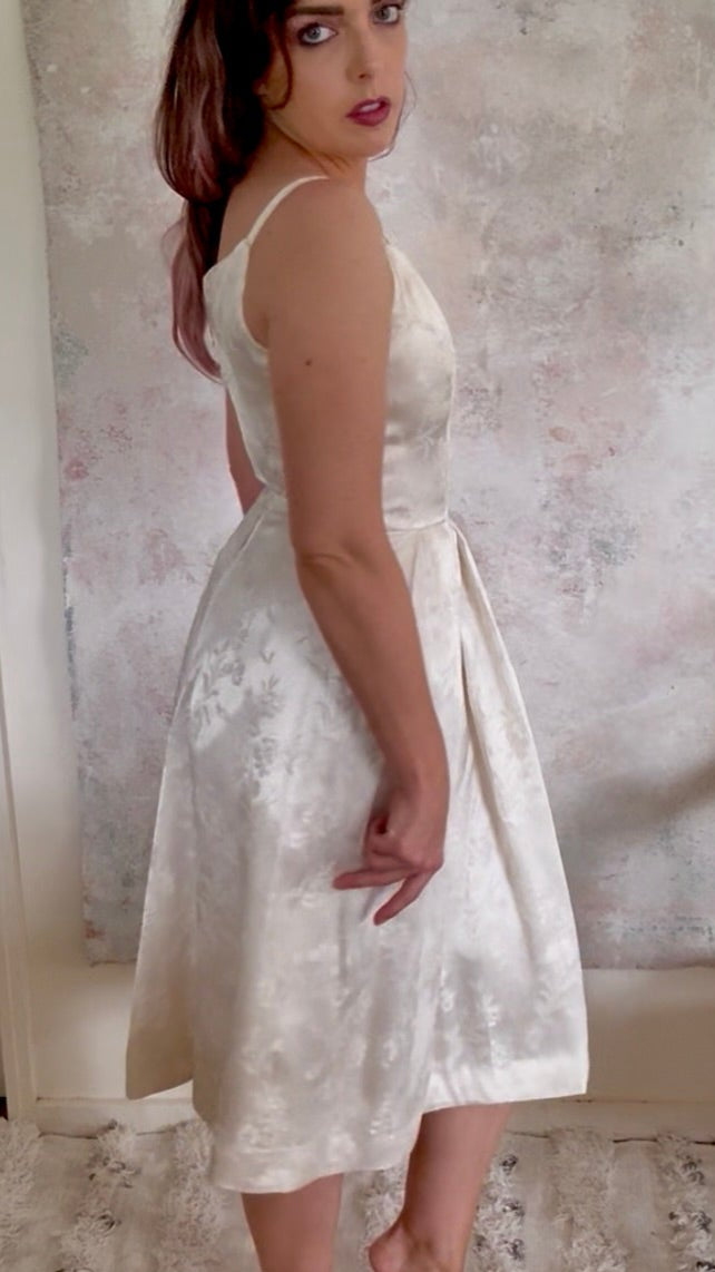 x SOLD x Dress 1950s Brocade Silk Wedding Gown
