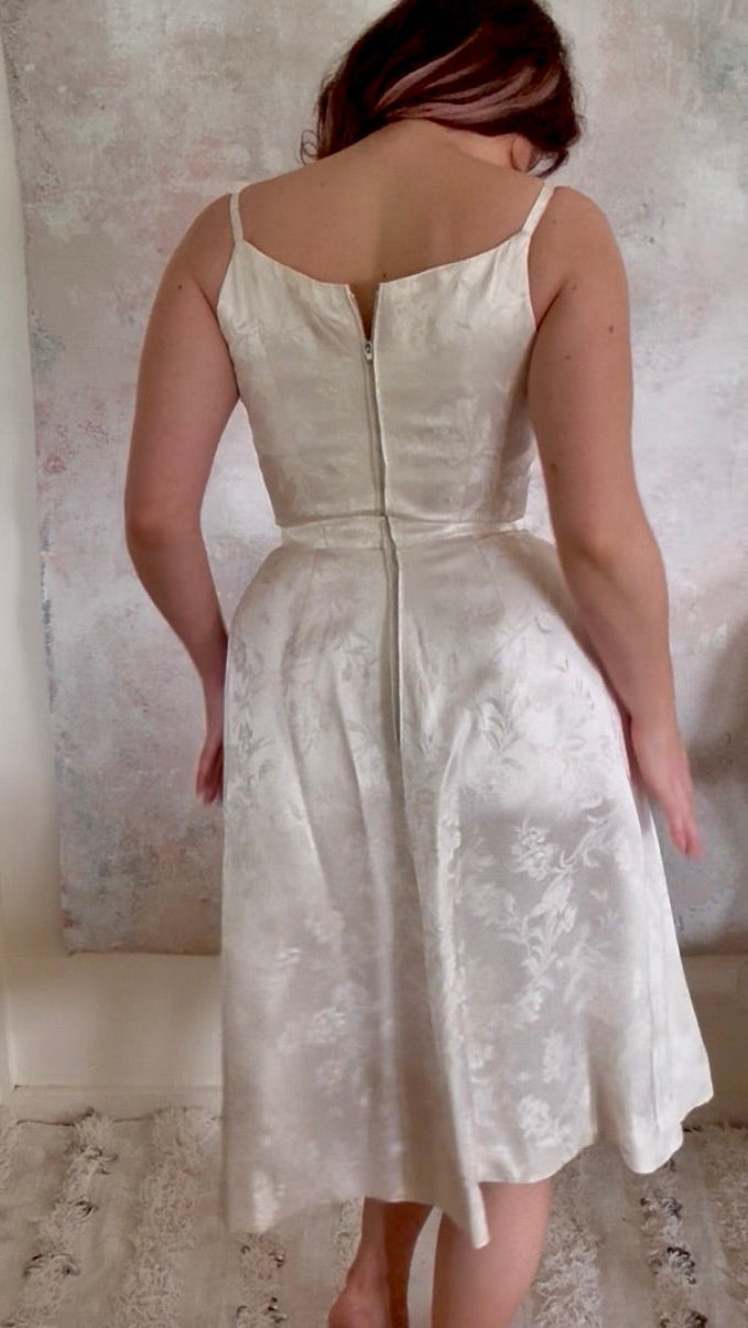 x SOLD x Dress 1950s Brocade Silk Wedding Gown