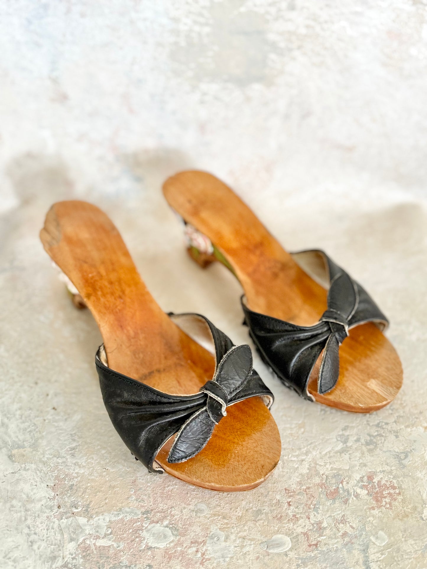 x SOLD x Shoes 1990s Betsey Johson Mules