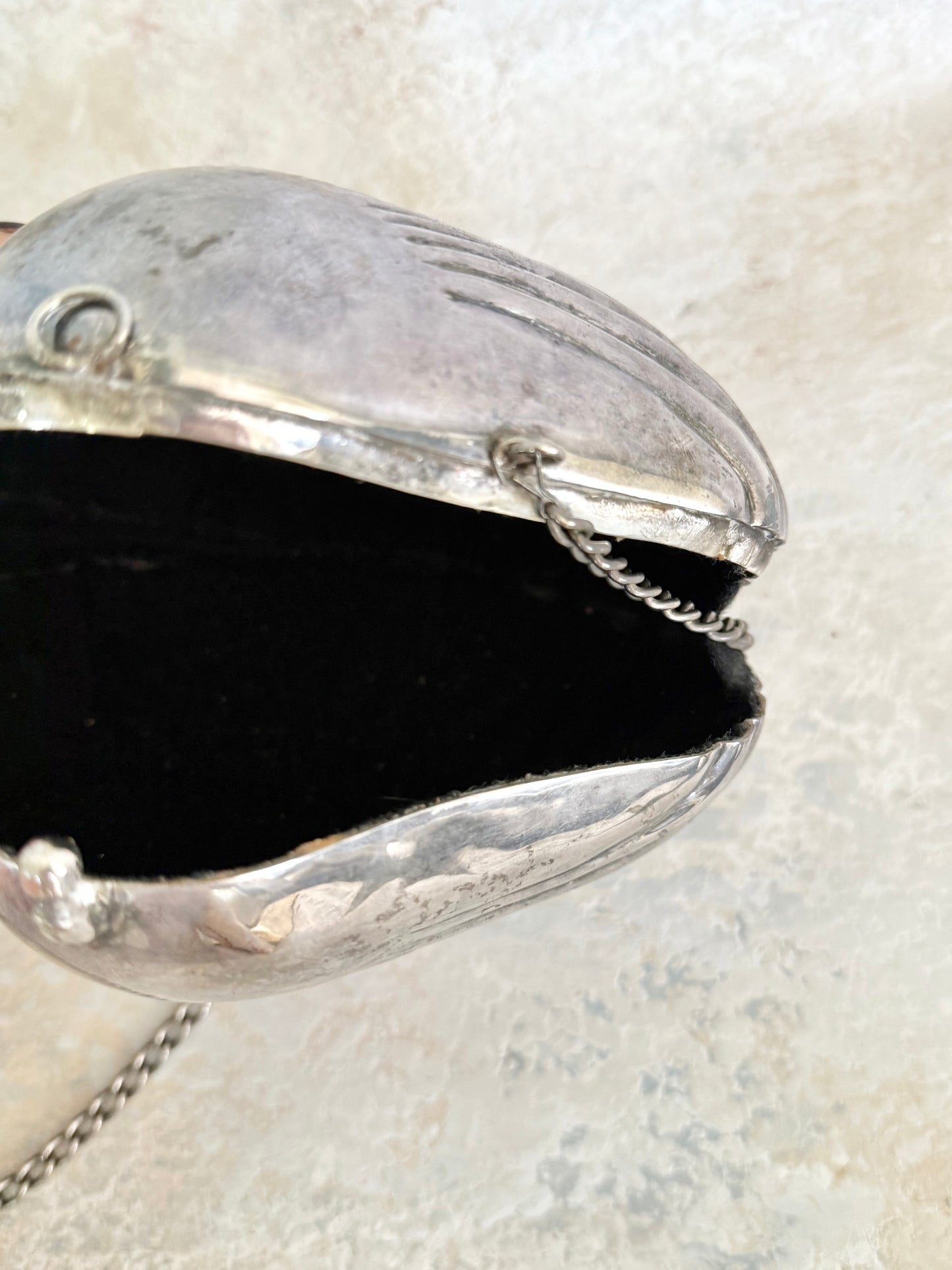 x SOLD x Handbag Silver Shell Purse