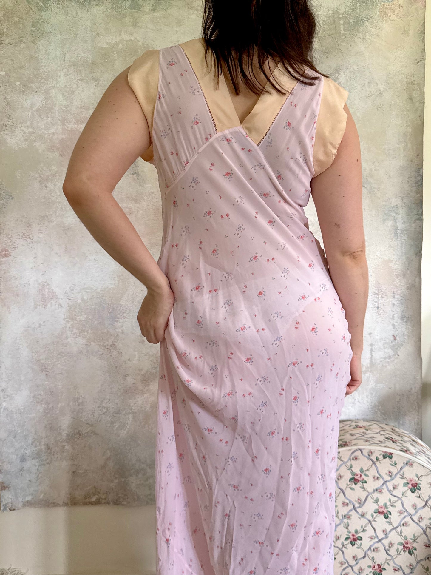 x SOLD x Dress 1930s Pink Floral Slip