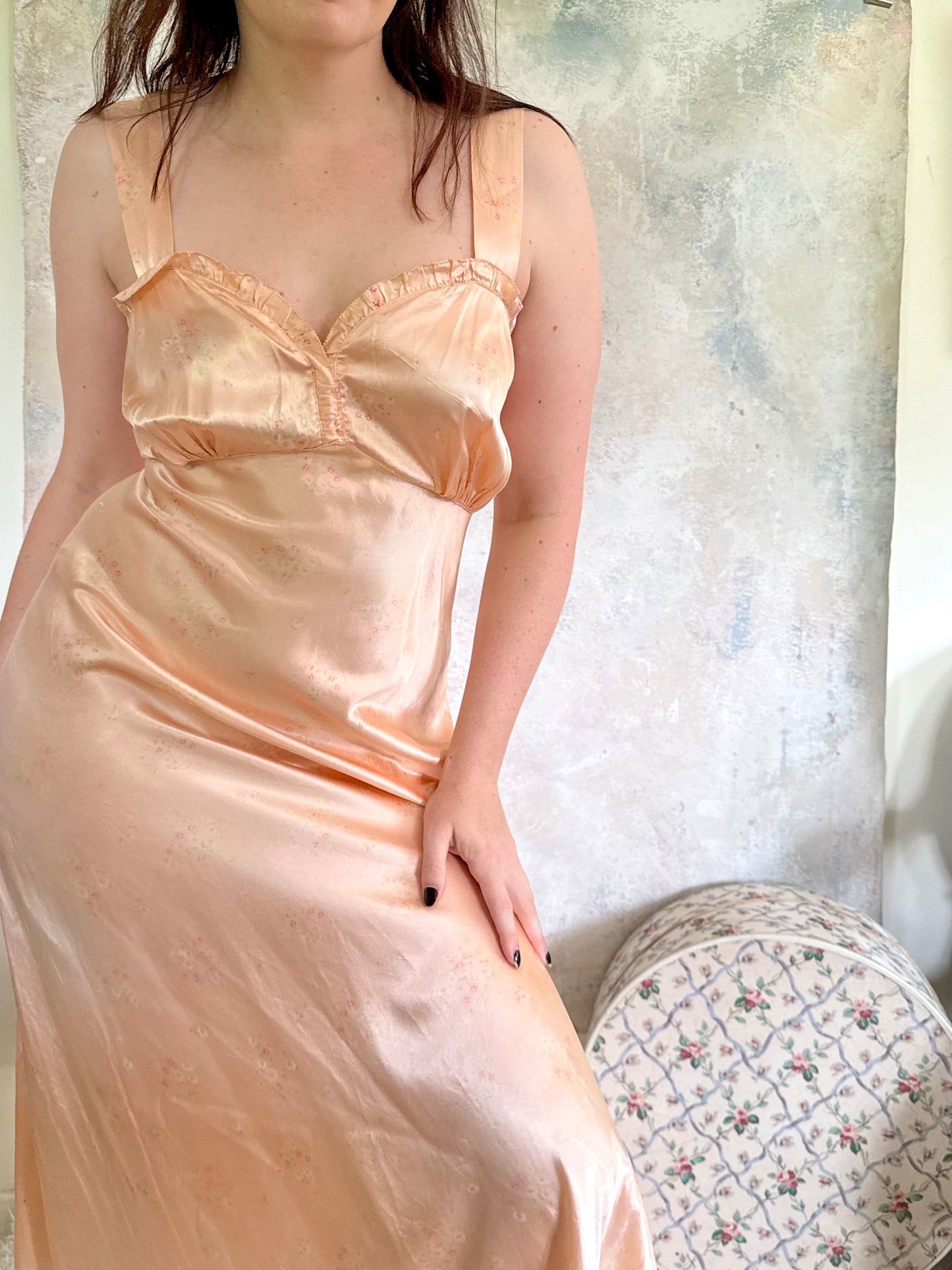 x SOLD x Dress 1930s Peach Satin Sweetheart Gown