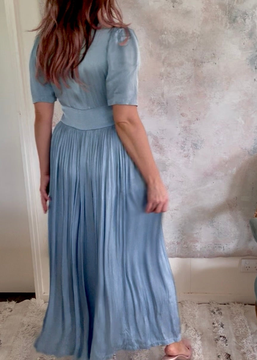 x SOLD x Dress 1930s Blue Satin House Coat
