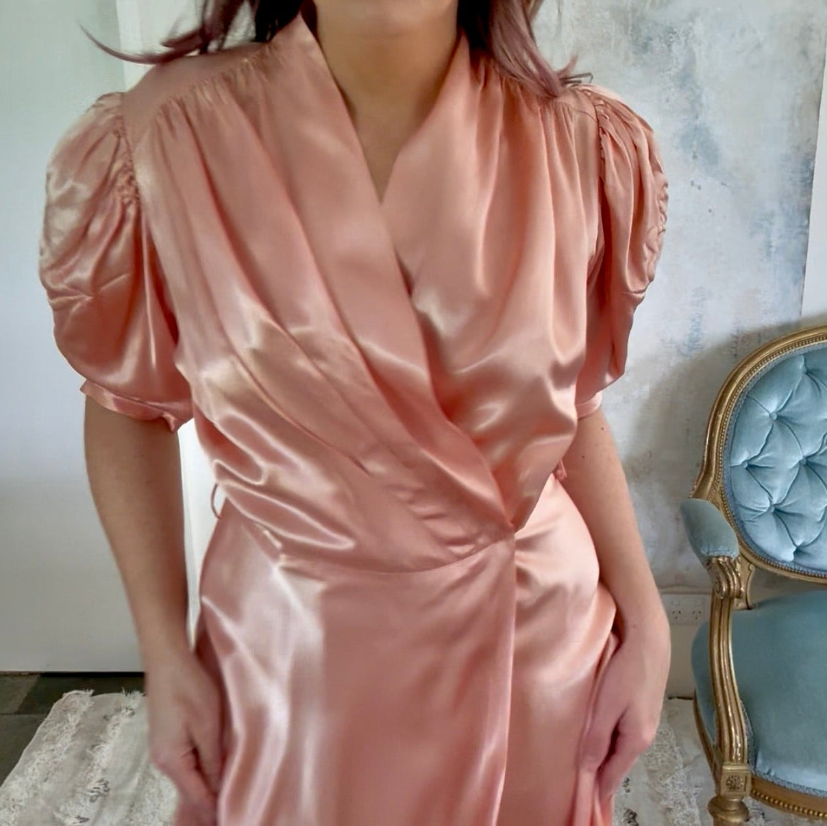 x SOLD x Dress 1940s Peach Silk Trapunto Gown