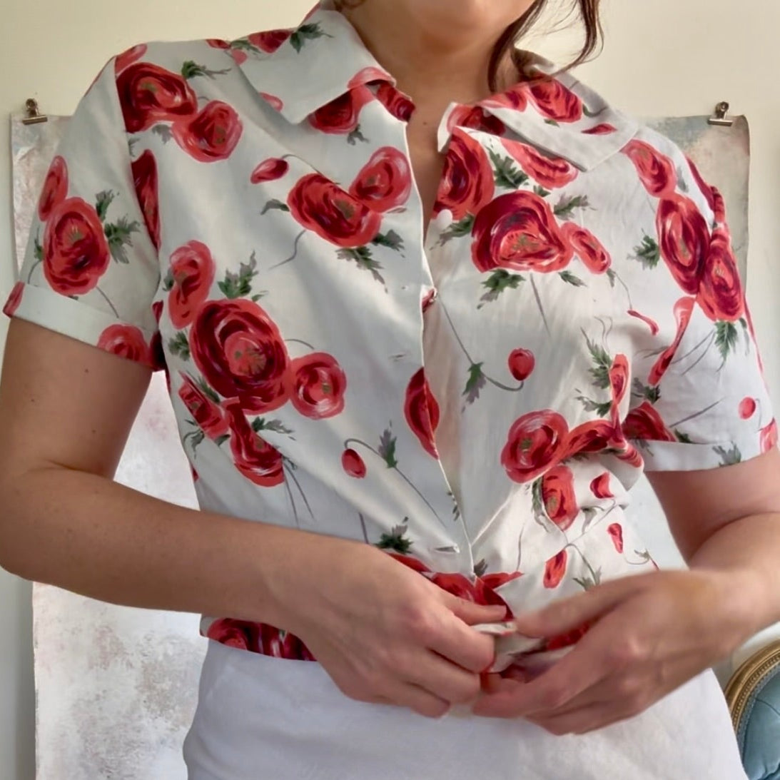 x SOLD x Top 1950s Rose Print Blouse