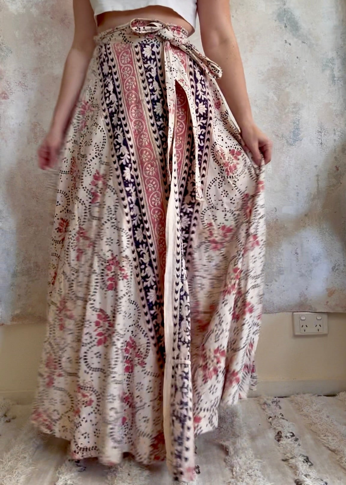 x SOLD x Skirt 1970s Indian Hand Block Print